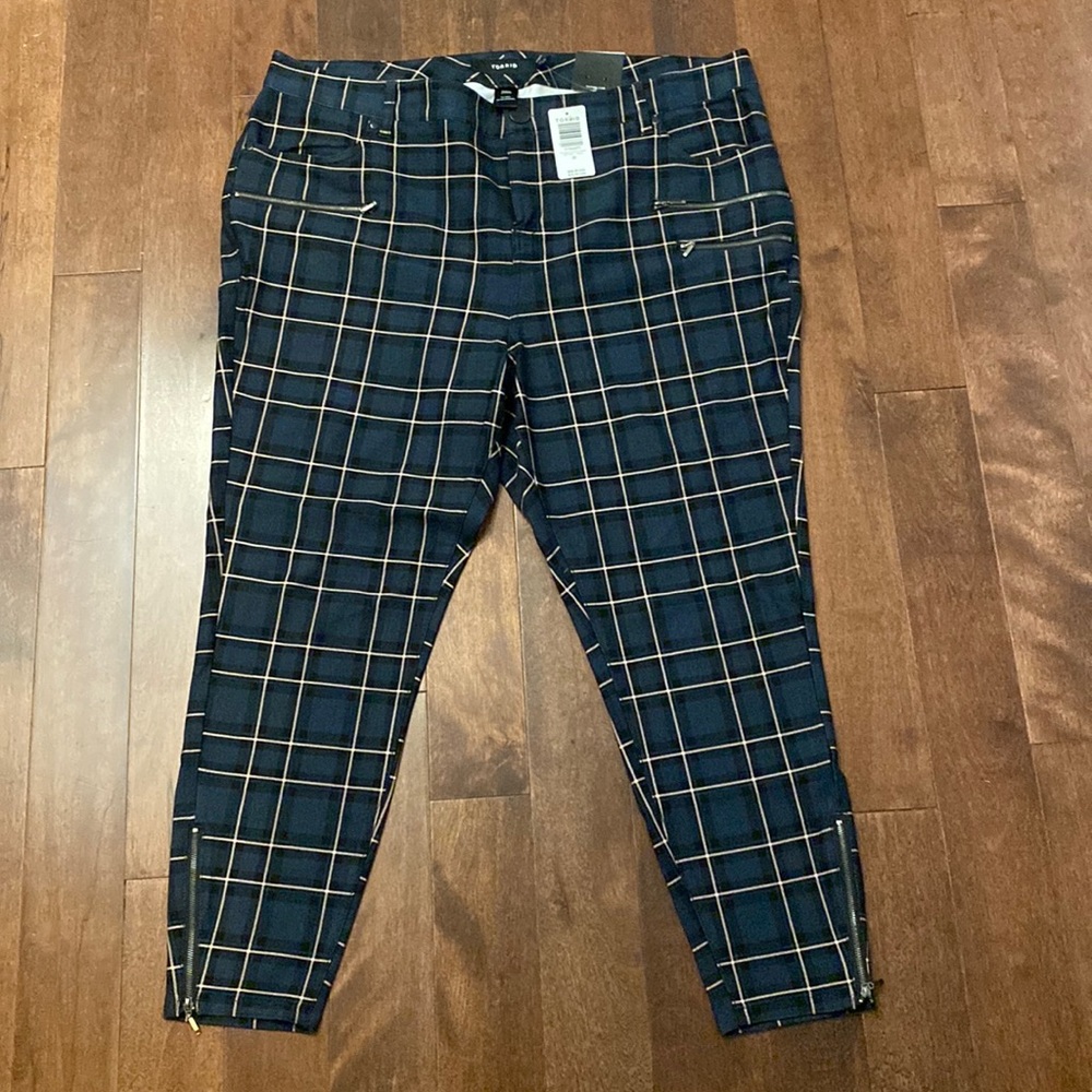 New With Tags Torrid Jeggings